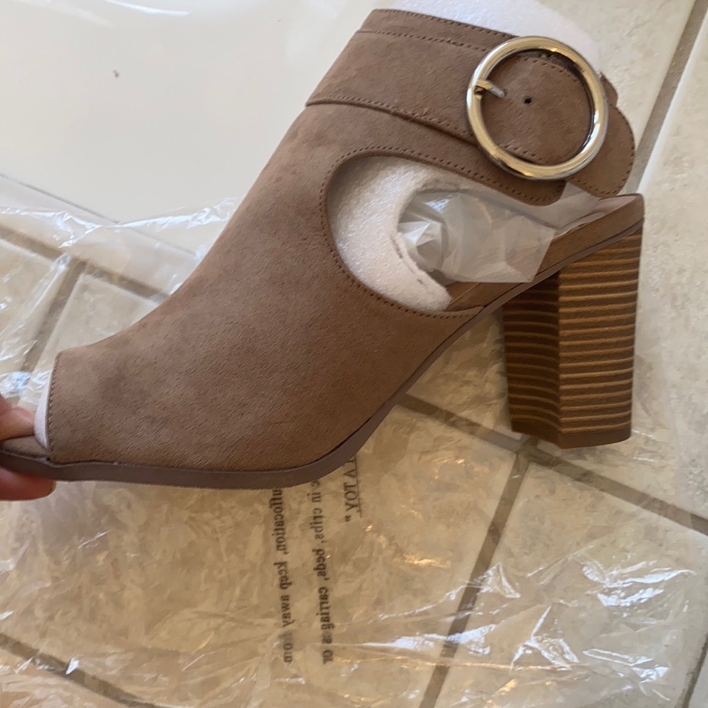 New peep heel shoes for women